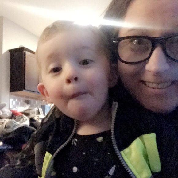 Meet your Posher, Susan - Picture 2 of 3